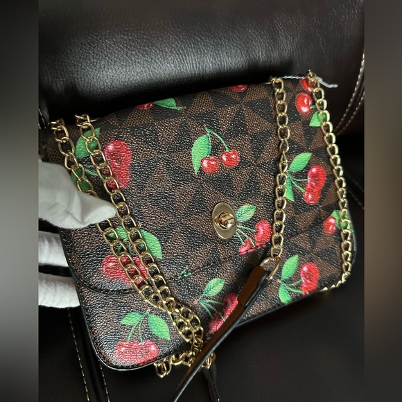 NEW Cherry  Brown Crossbody Bag - Picture 7 of 13